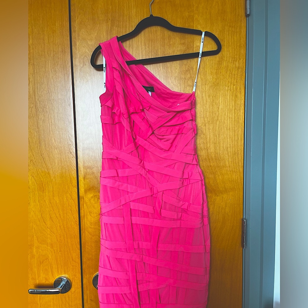 Tadashi Shoji Pink One-Shoulder Bandage Dress